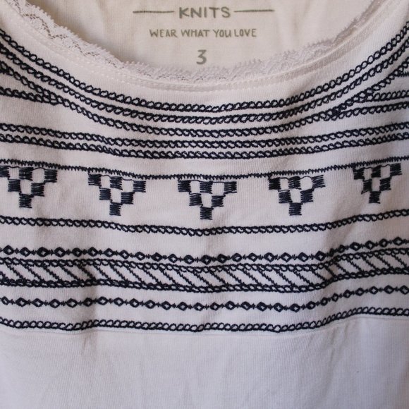 TORRID FLUTTER SLEEVETOP SUPER SOFT WHITE - Picture 7 of 9